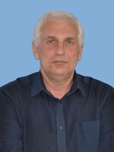 Тарханов Игорь Александрович.